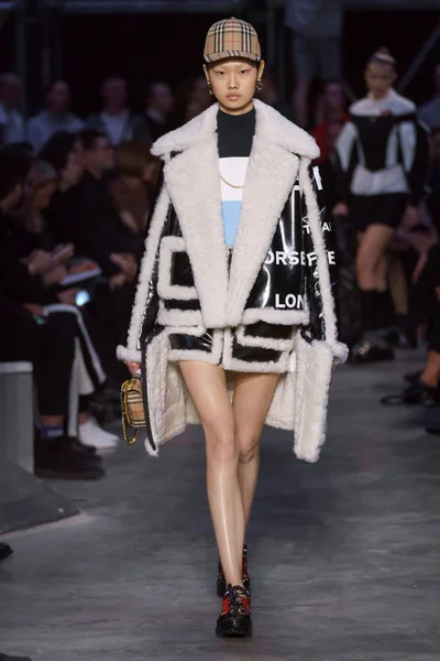 Look 5